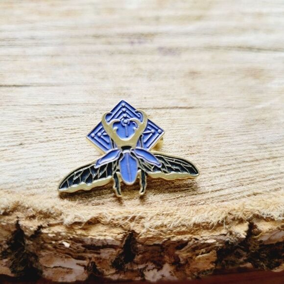 Moth Enamel Pin Brooch Mystical magical Nature Moth lover Fashion pin butterfly - Picture 10 of 10